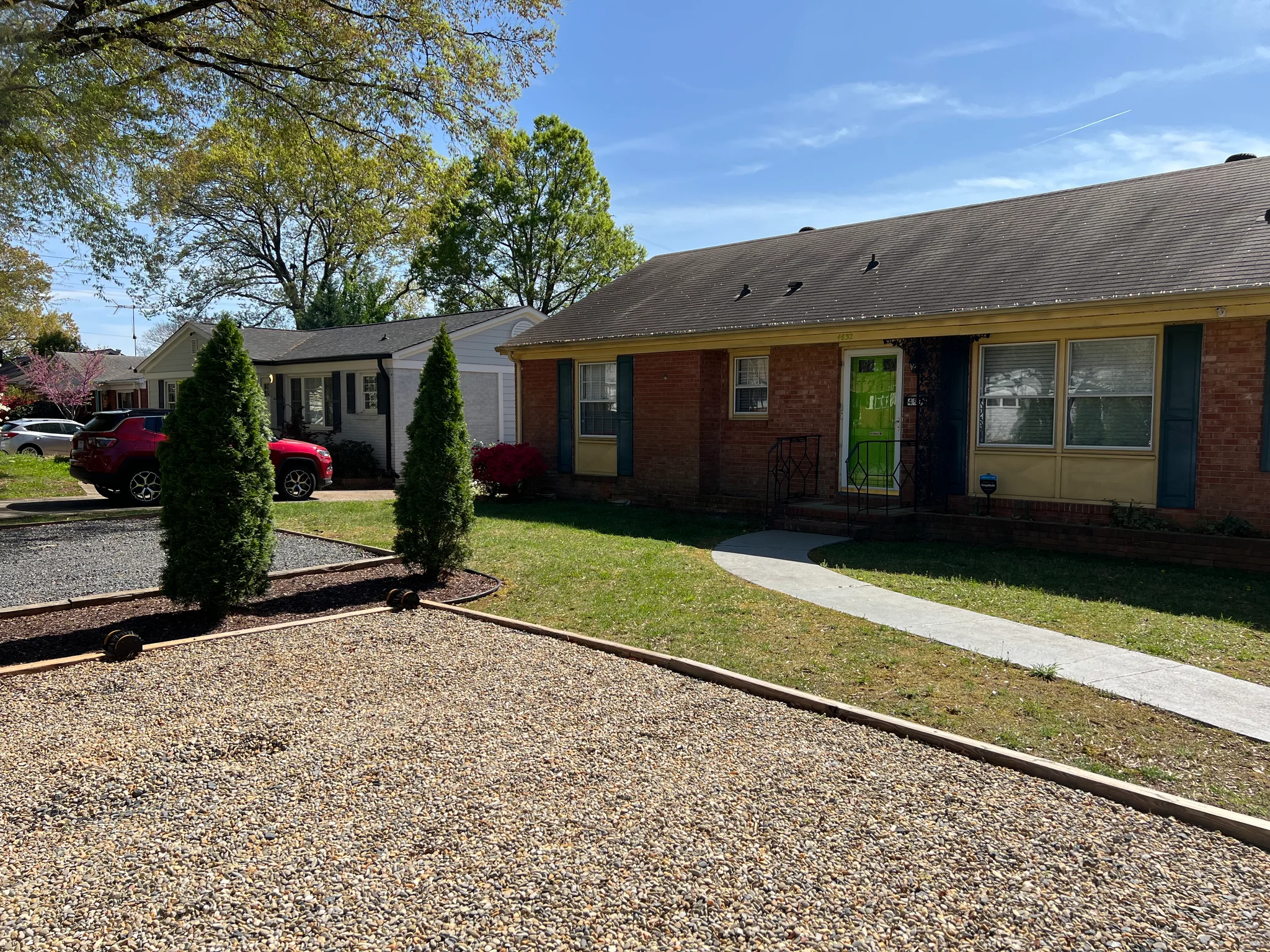 Charlotte House: 4832 Holbrook Dr