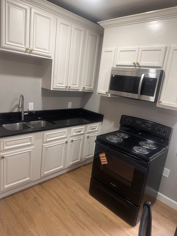 Silver Spring Apartment: 2608 Village Ln