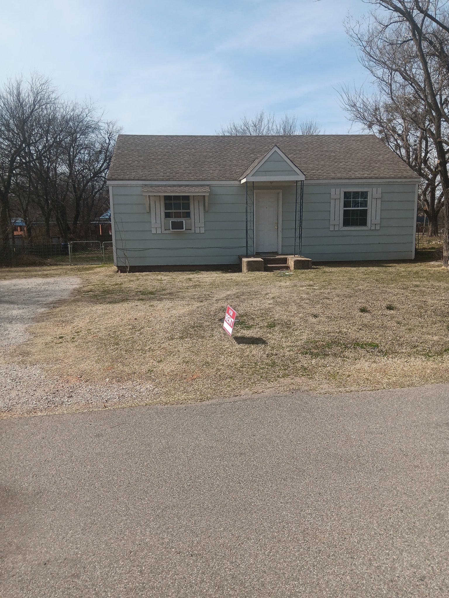 Noble House: 504 South Fifth