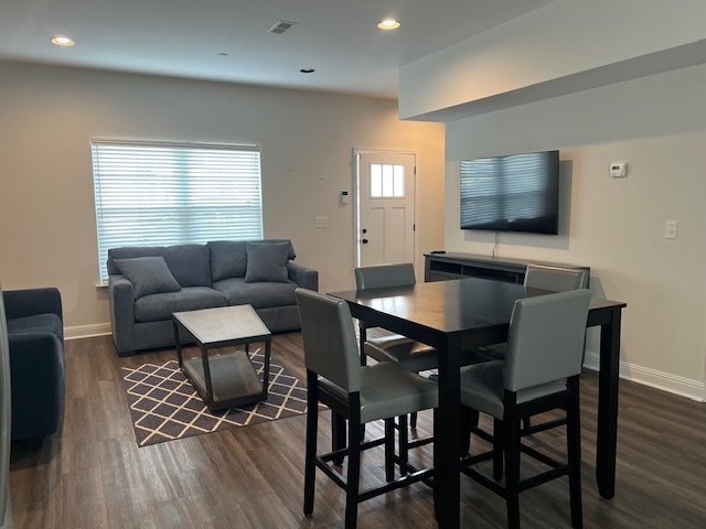 Woodbury Townhome: 311 McMinnville Hwy