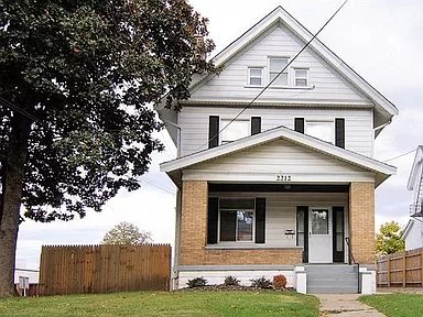 Norwood House: 2212 Washington Ave., Apt. 2