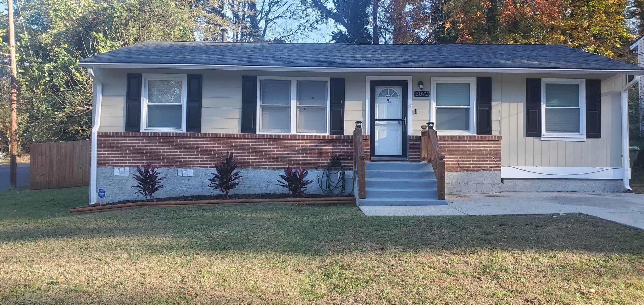 Atlanta House: 3072 Lone Oak Ave