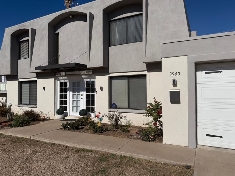 Phoenix House: 3940 W Palo Verde Dr