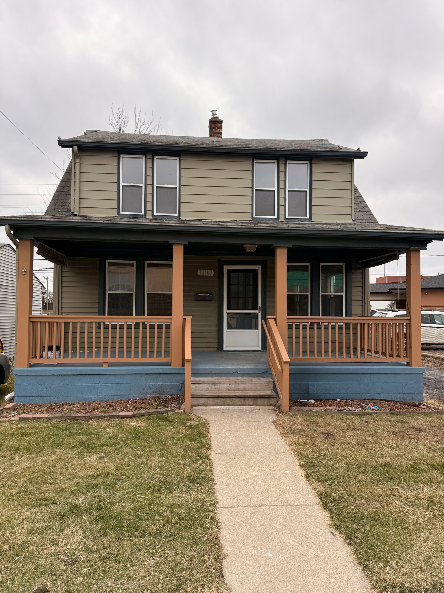 Roseville House: 18168 Brohl Street