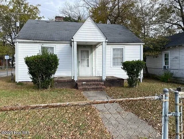 Wilson House: 1201 Atlantic Street East