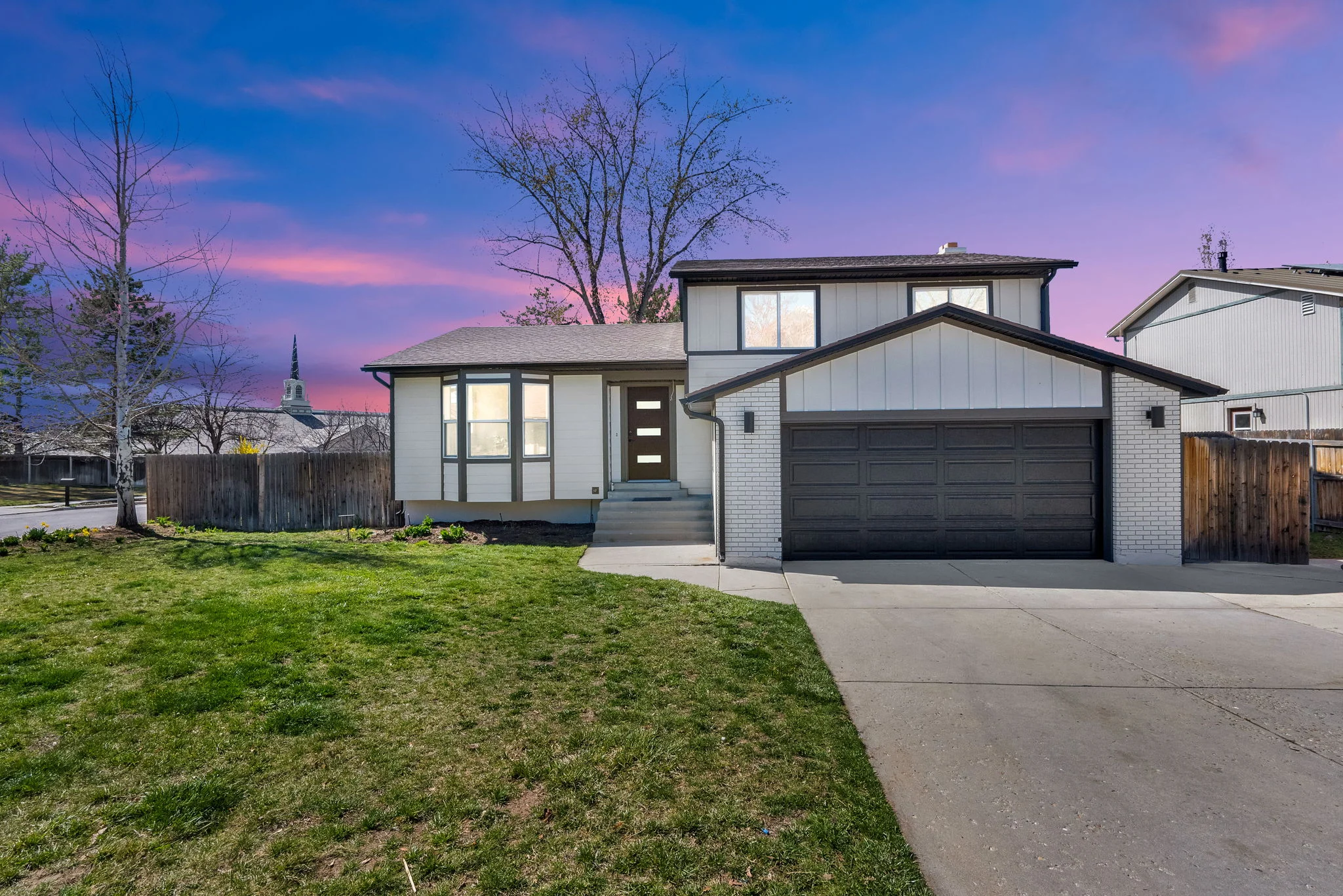 Sandy House: 9714 S 2720 E