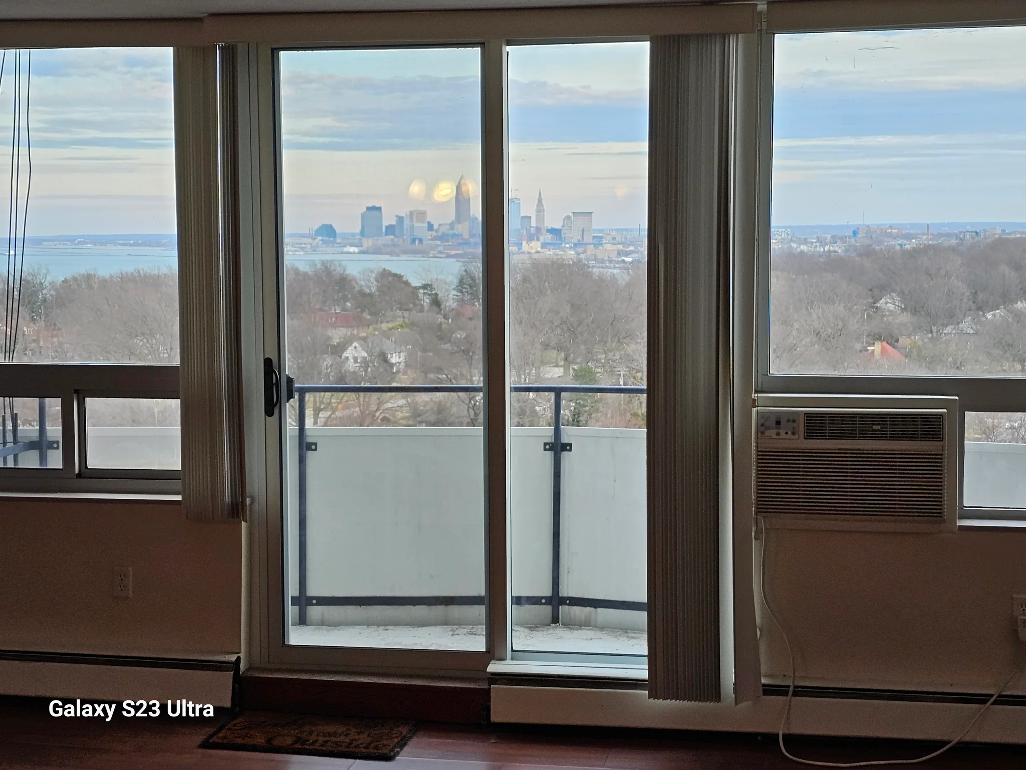 Lakewood Condo: 11811 Lake ave