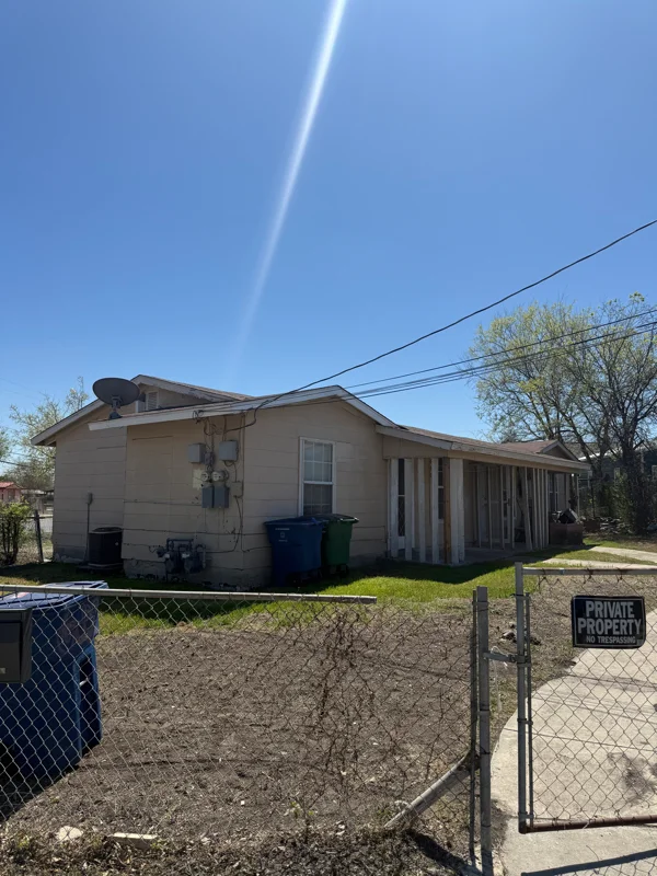 San Antonio Multiplex: 600 Ellor Dr