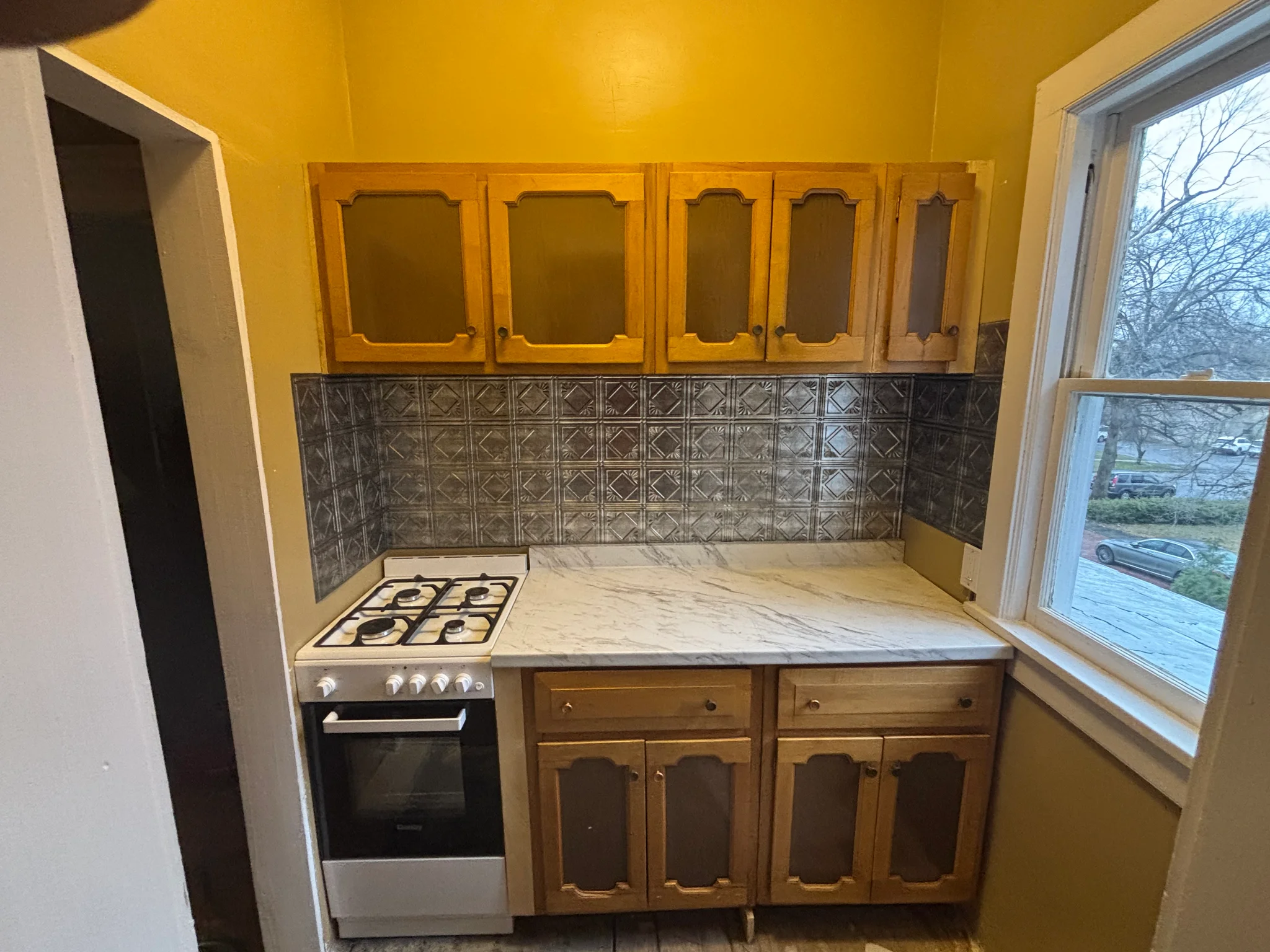 Poughkeepsie Apartment: 85 S Hamilton St