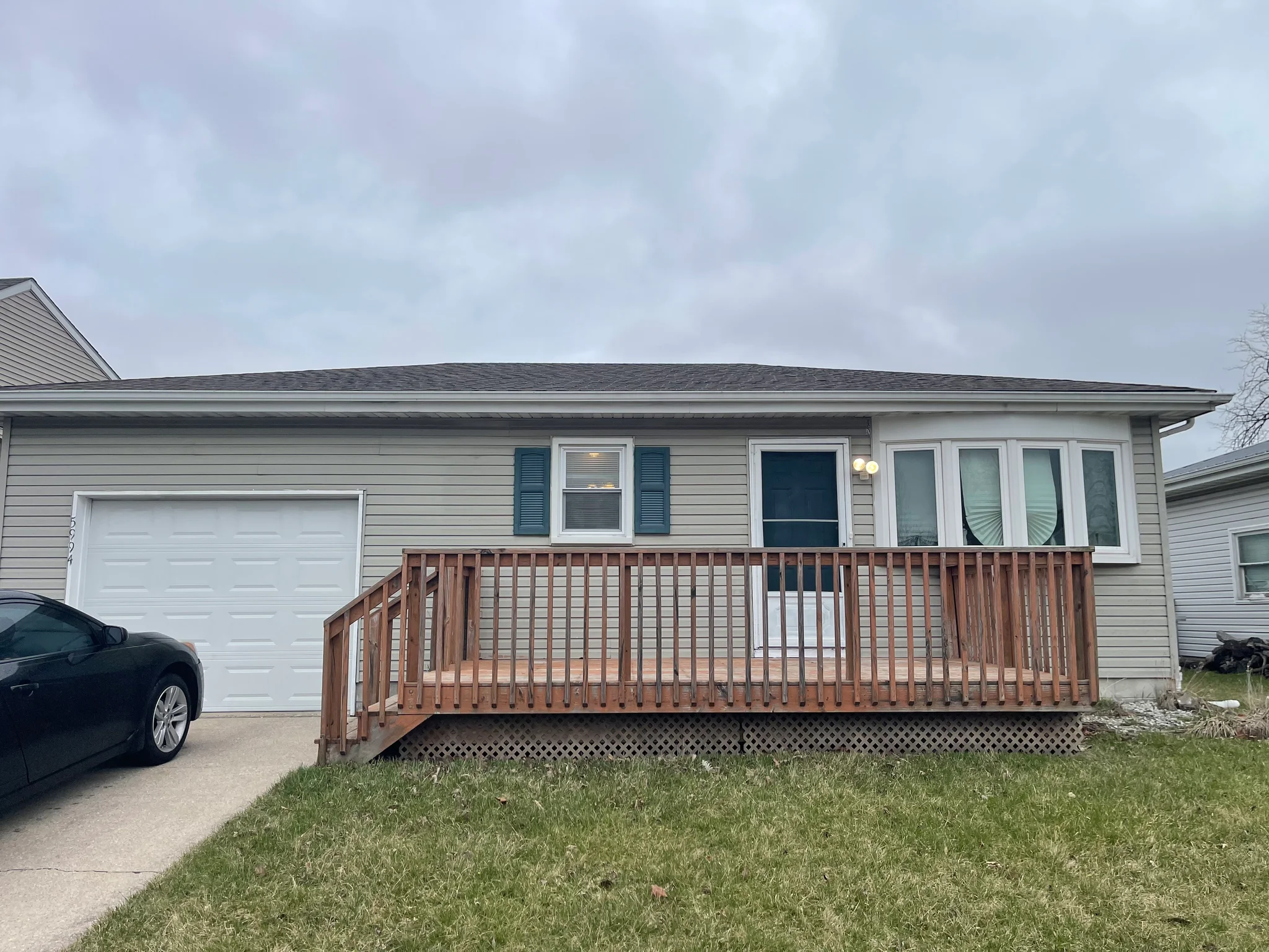 Merrillville House: 5994 Fillmore Pl