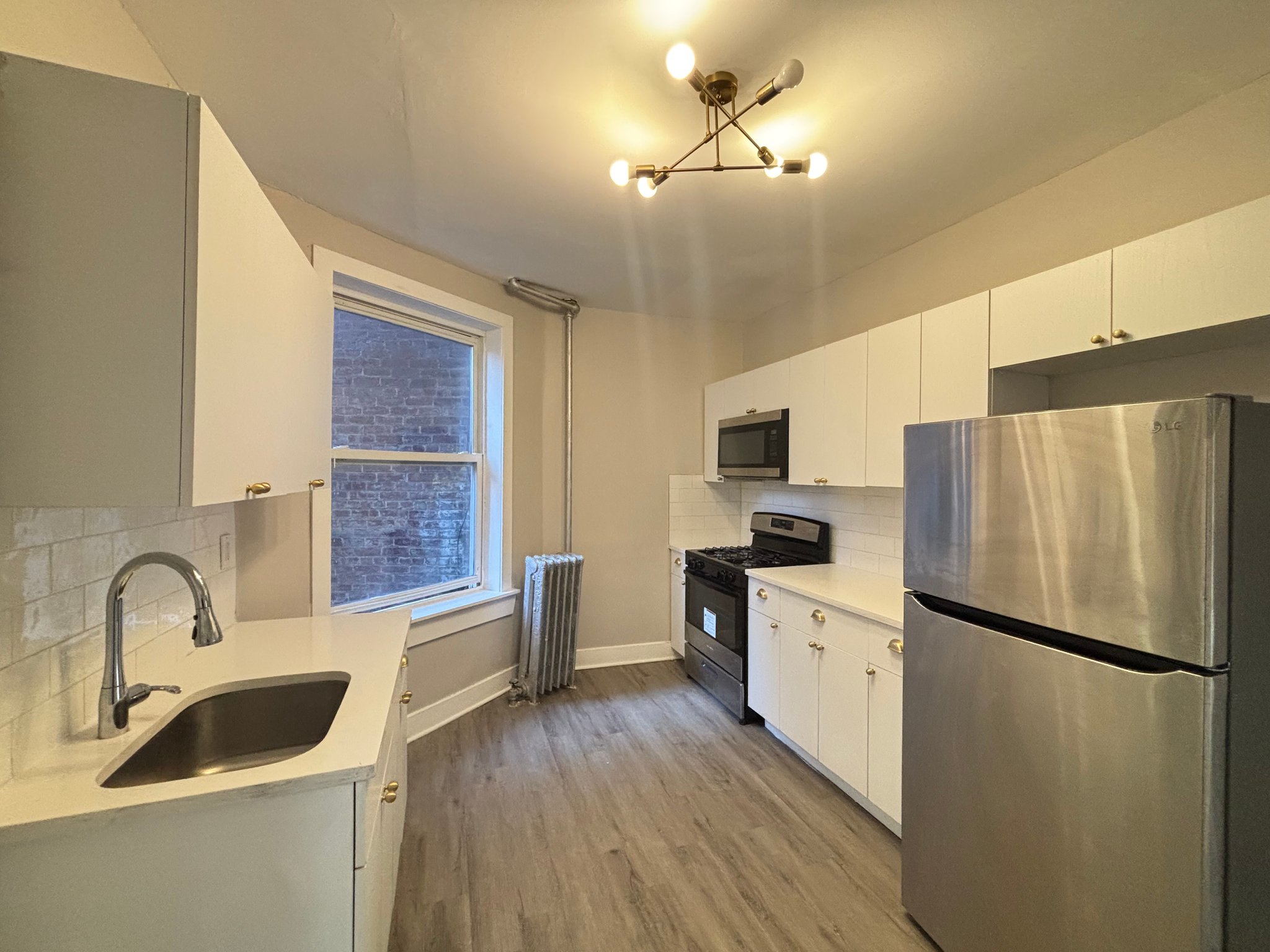 West New York Apartment: 6000 Monroe Pl