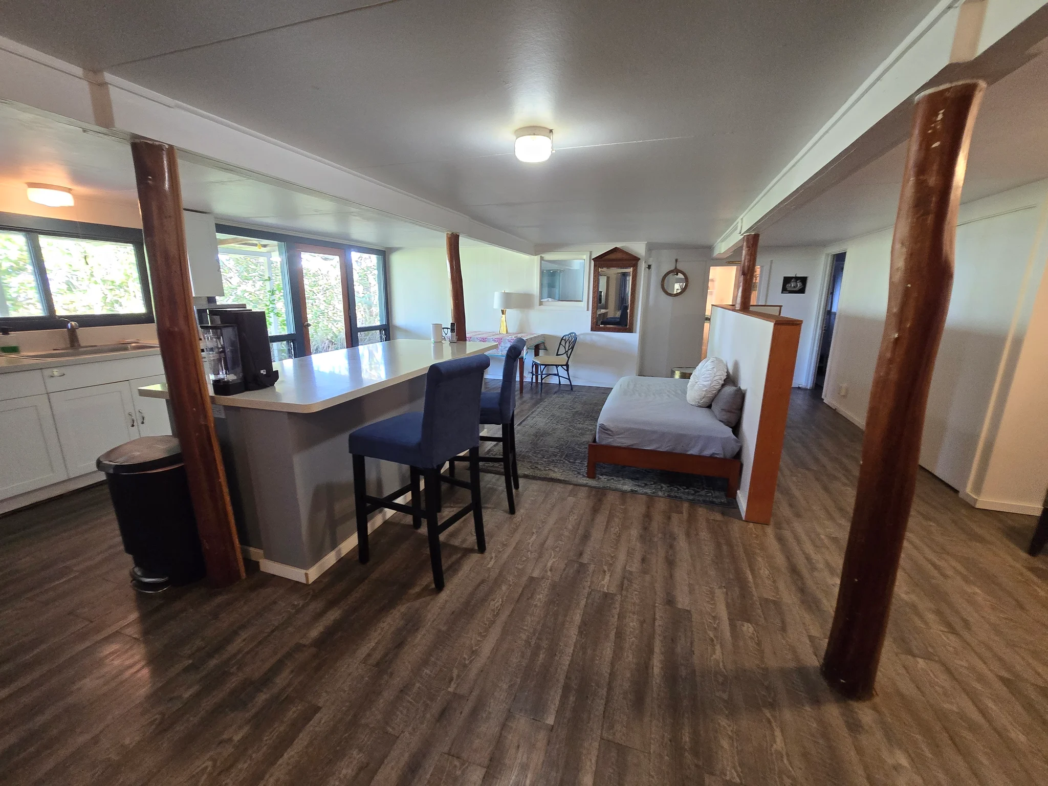 Hawi Apartment: 55-3095 Akoni Pule Hwy