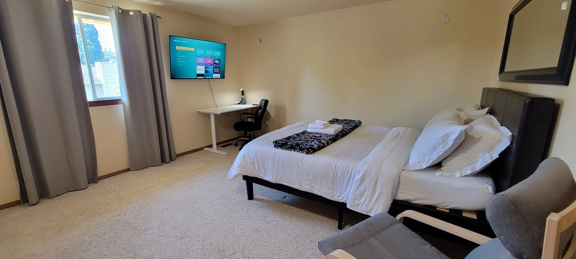 Shoreline House: 19925 Wallingford Ave N