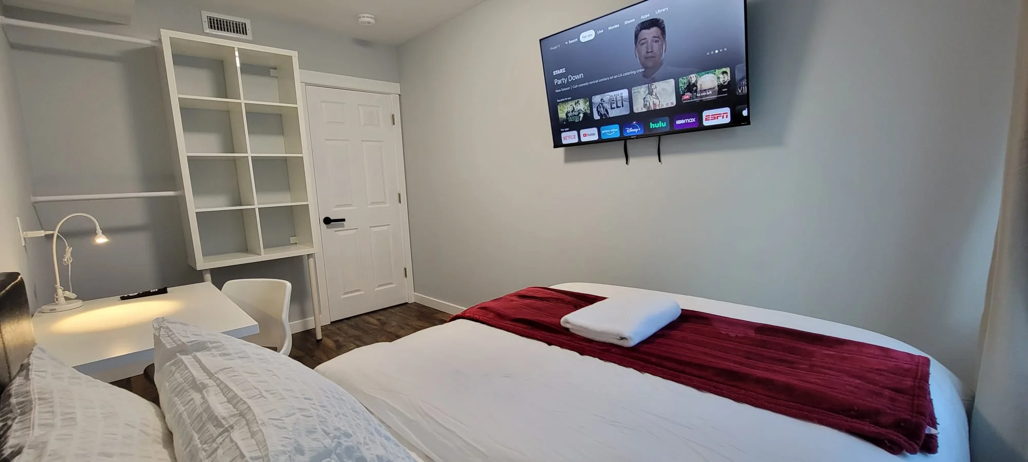 Shoreline House: 19925 Wallingford Ave N