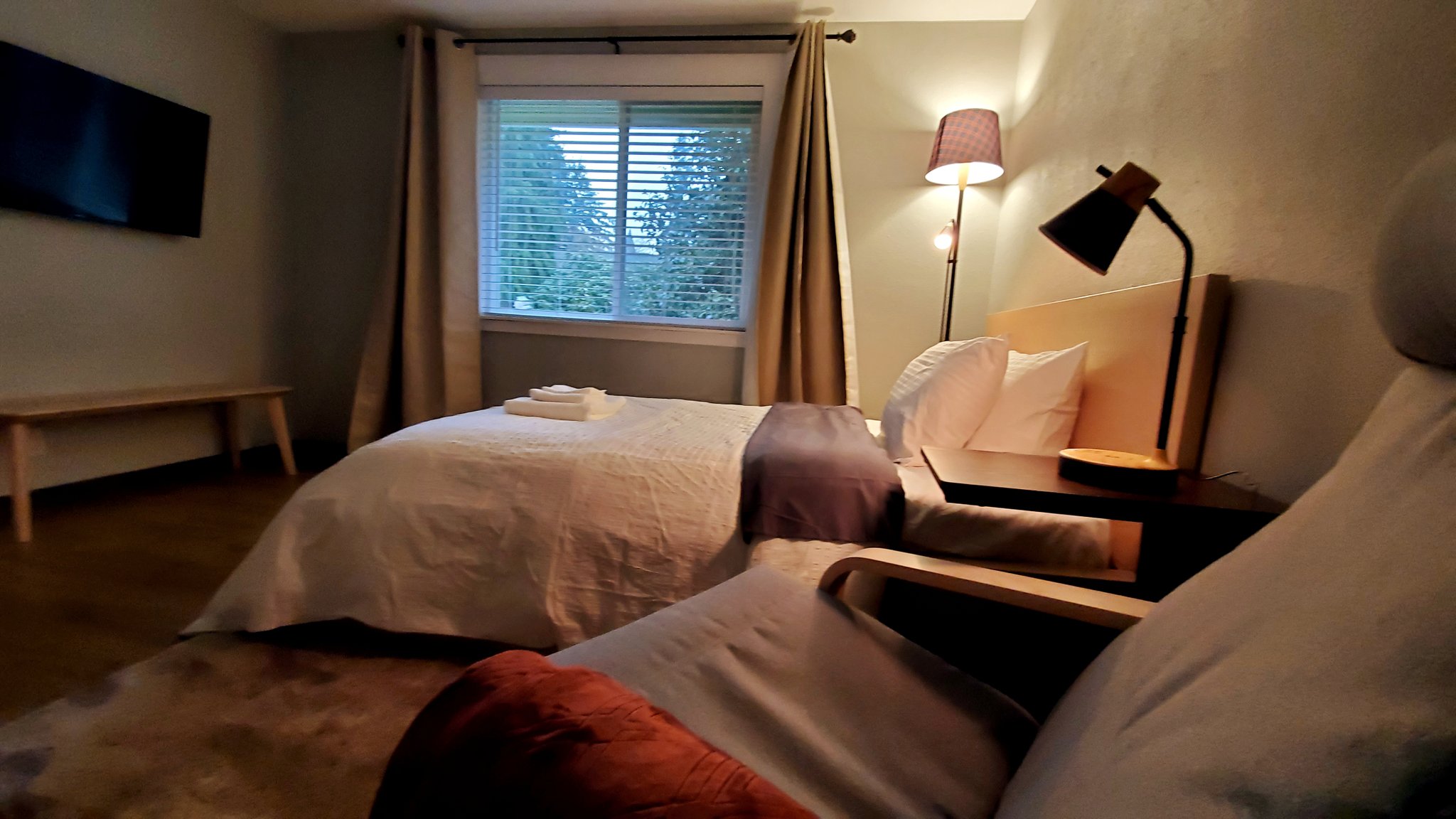 Shoreline House: 1803 North 200th Street