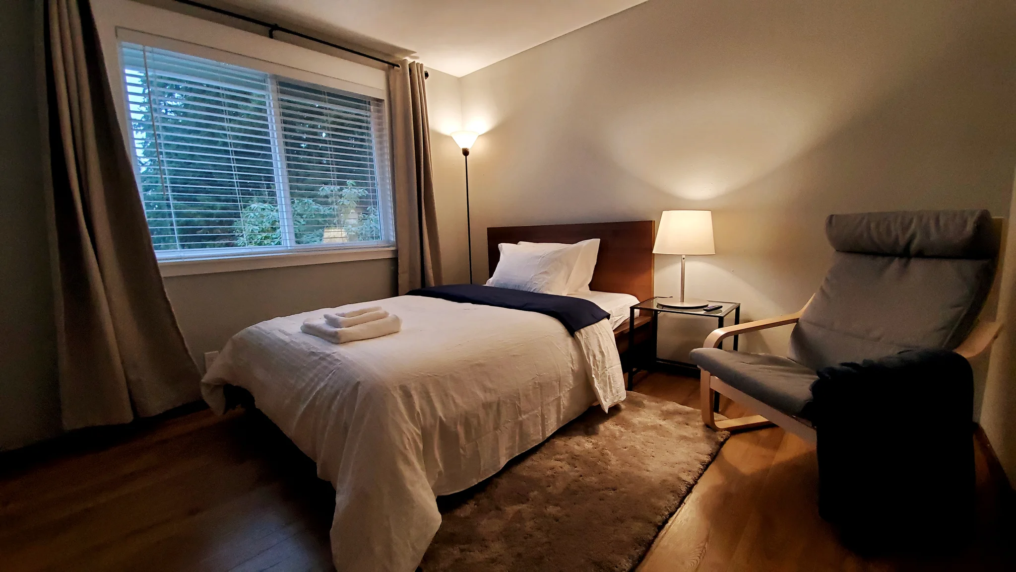 Shoreline House: 1803 North 200th Street