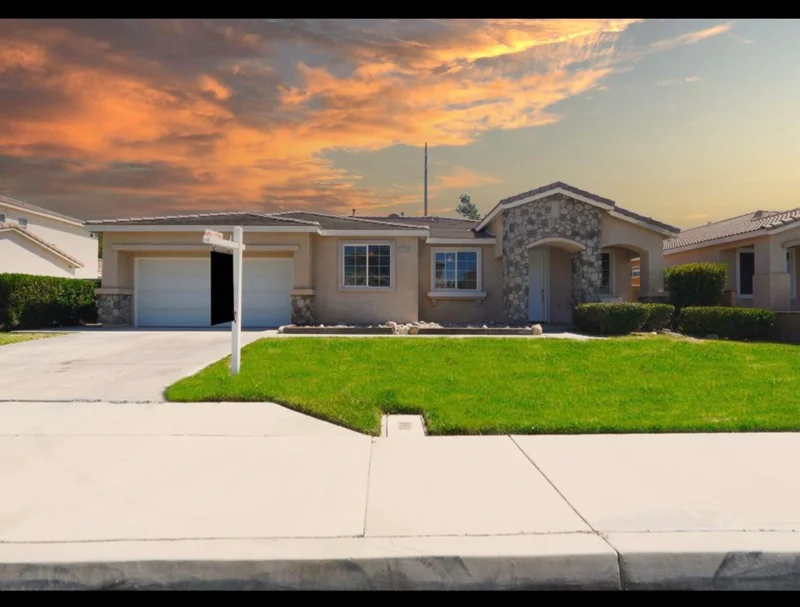 Lancaster House: 5742 Spice St