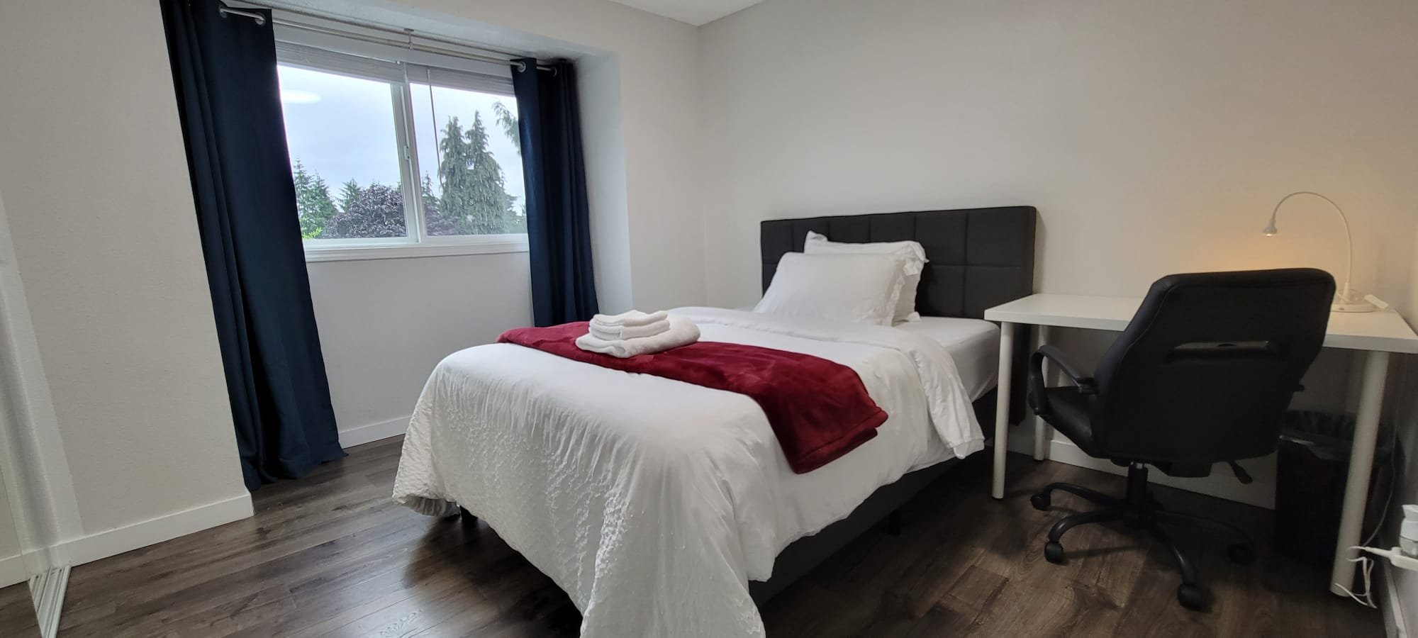 Edmonds House: 8029 240th St SW