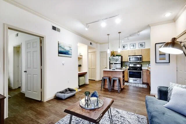 austin Apartment: 12430 Metric blvd