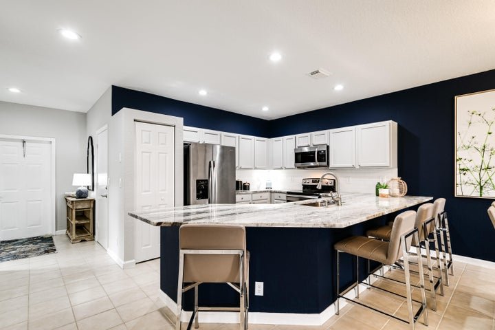 Wellington Townhome: 13354 Georgian Court