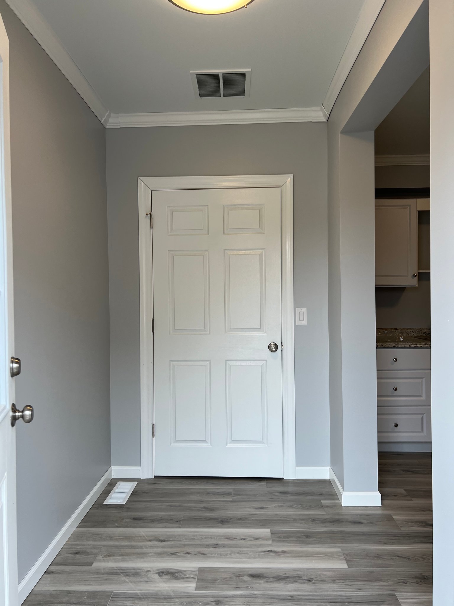 Belvidere Apartment: 324 Front Street