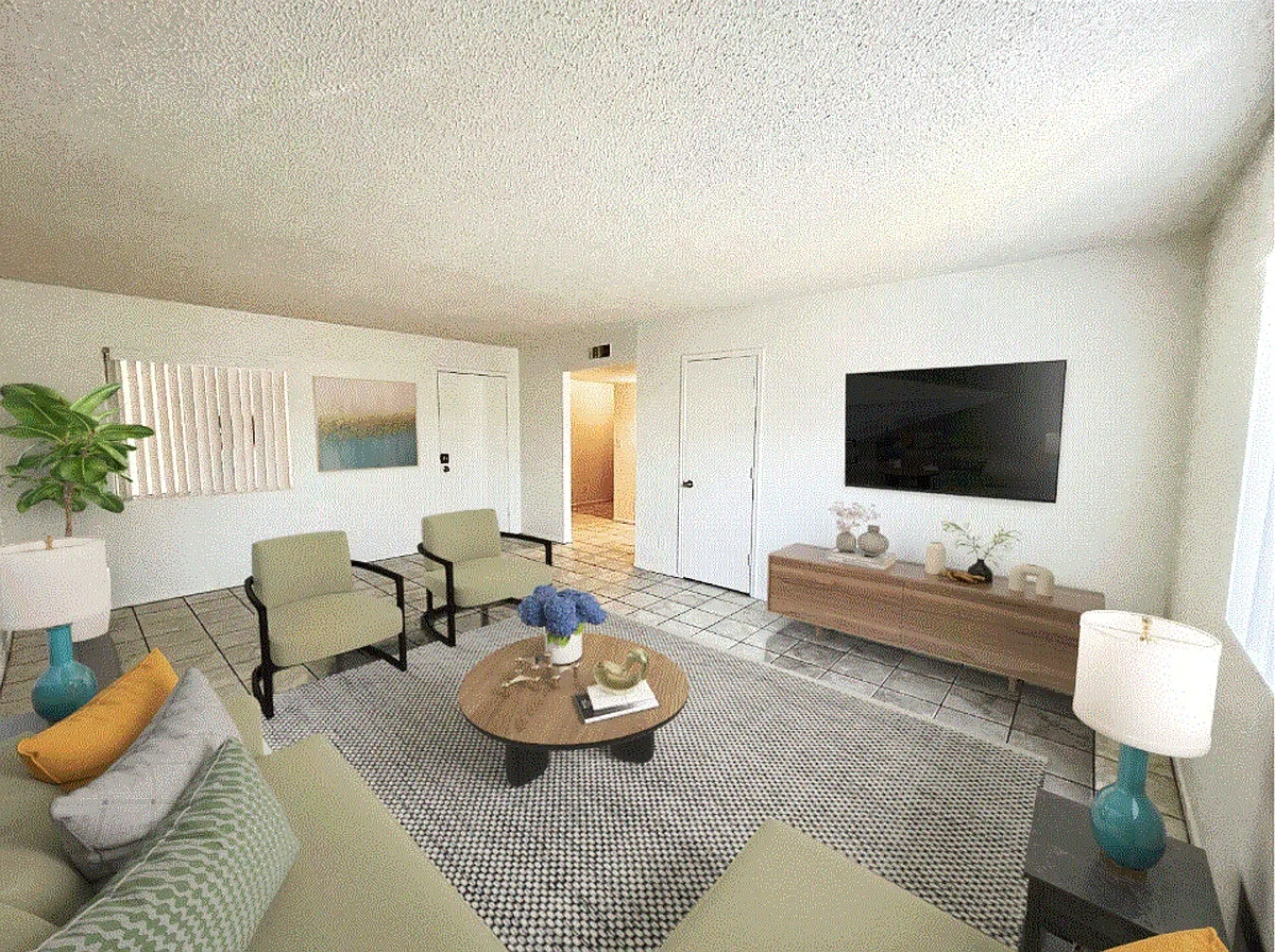 Phoenix Apartment: 201 E Townley Ave