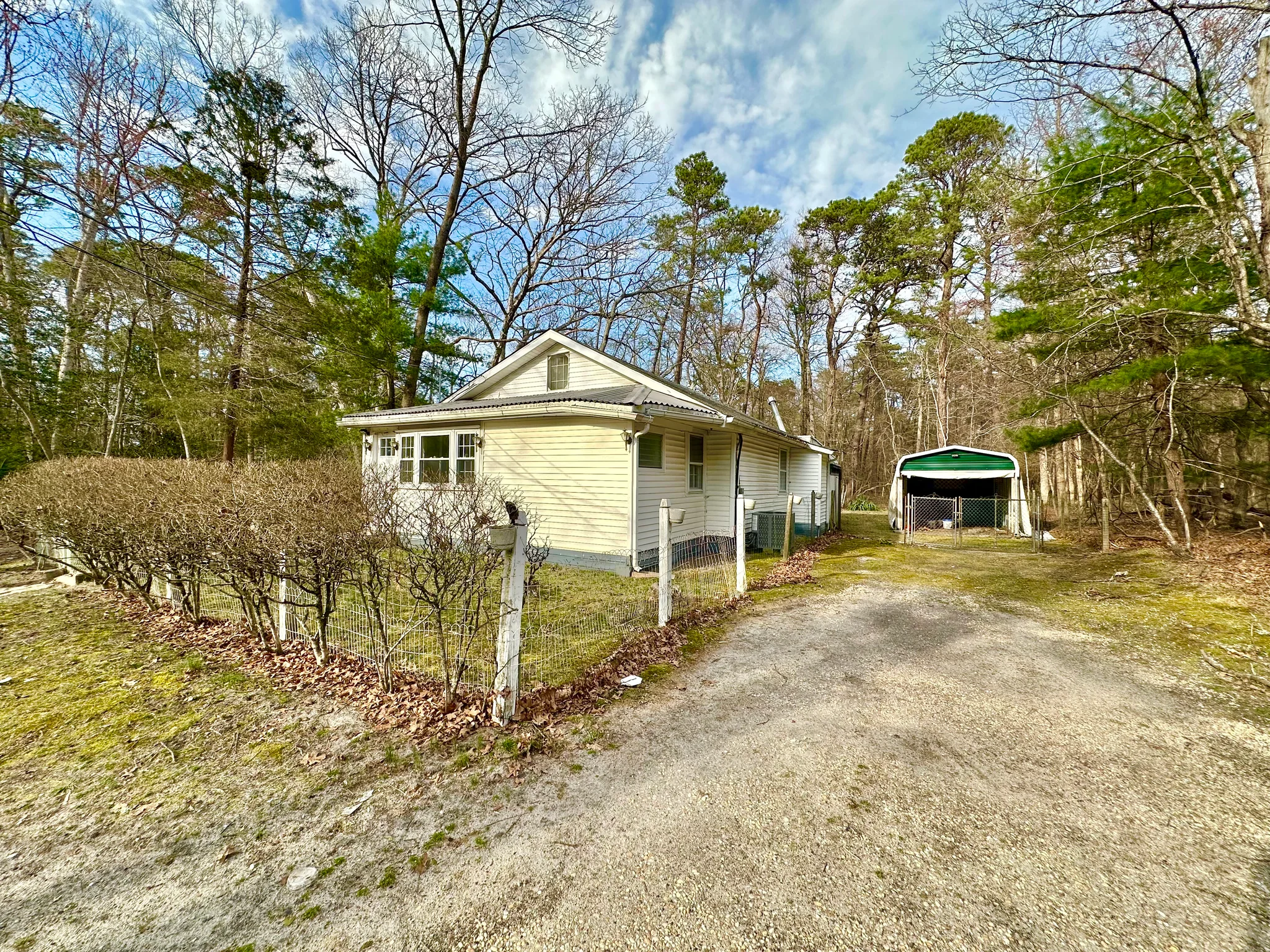 Browns Mills House: 63 Gentian St