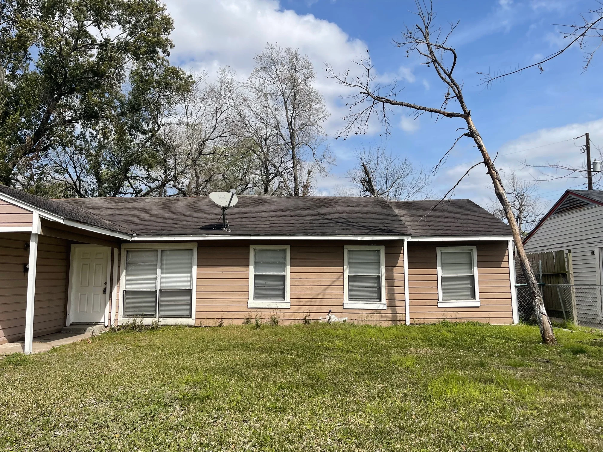 Houston House: 4802 Dove Spring Drive