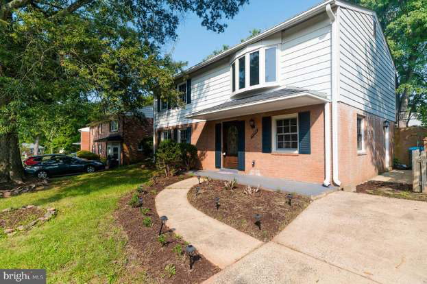 Chantilly House: 13509 Tabscott Dr