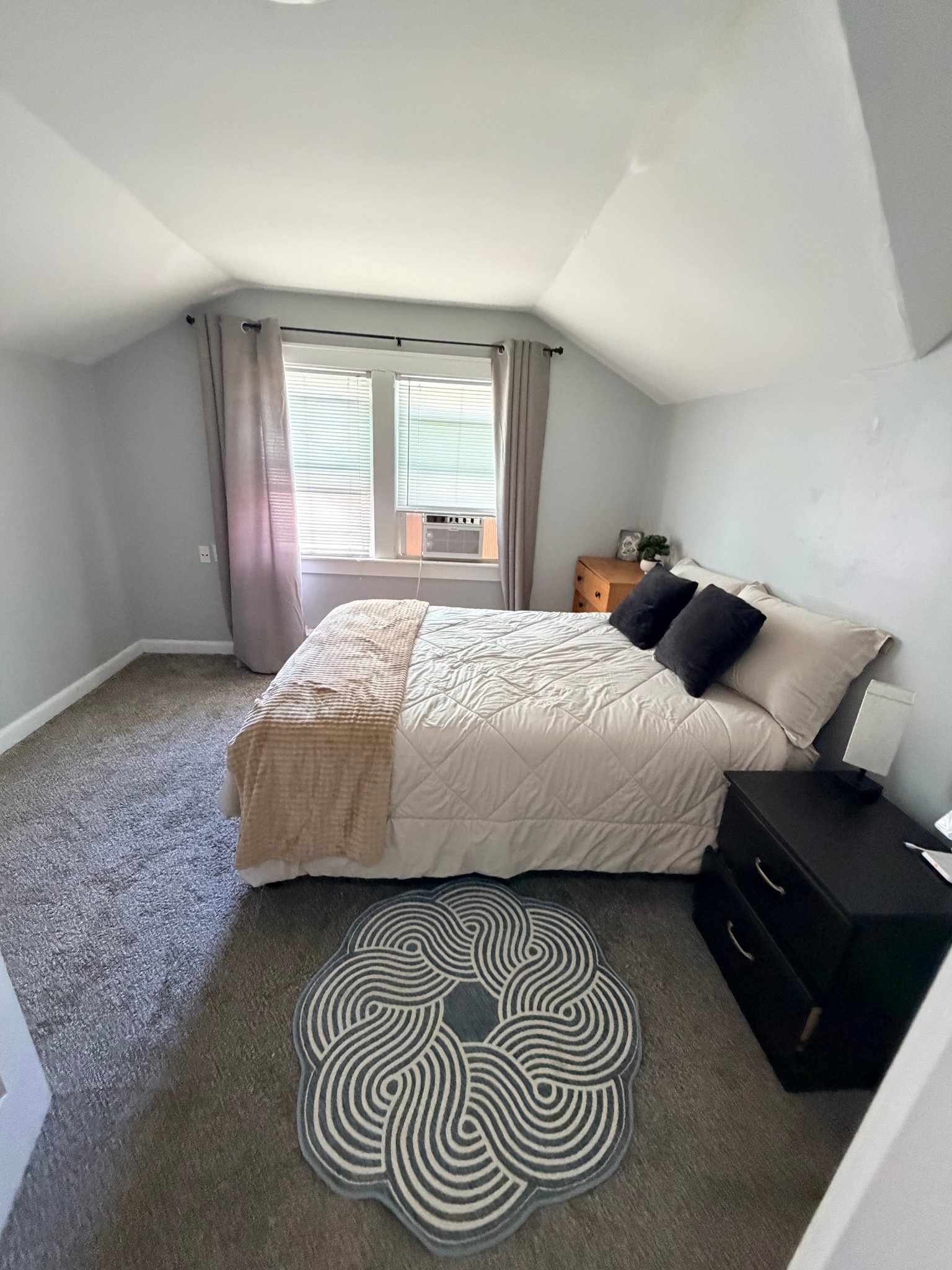 Norfolk Single Room: 6352 Edward St