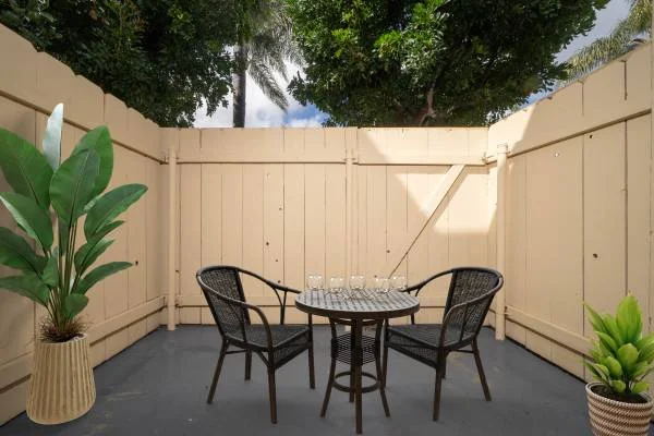 Vista Condo: 1466 Bonair Rd