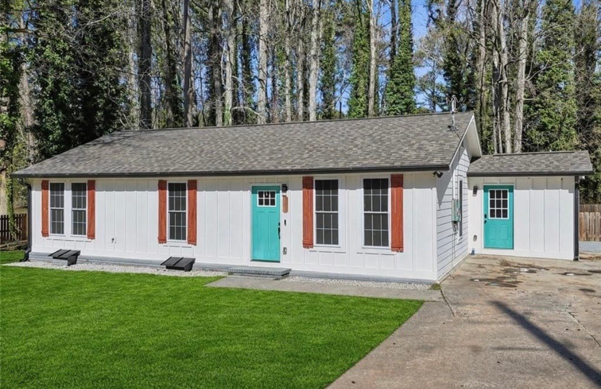 Marietta House: 445 Arnold ave