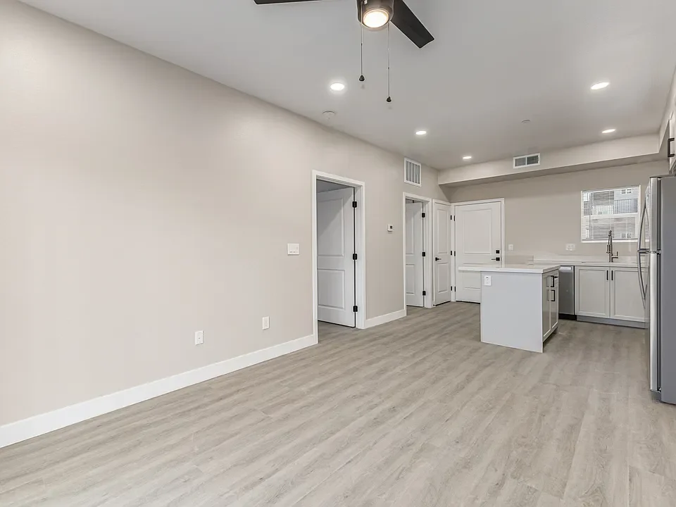 Phoenix Apartment: 1435 E Taylor St