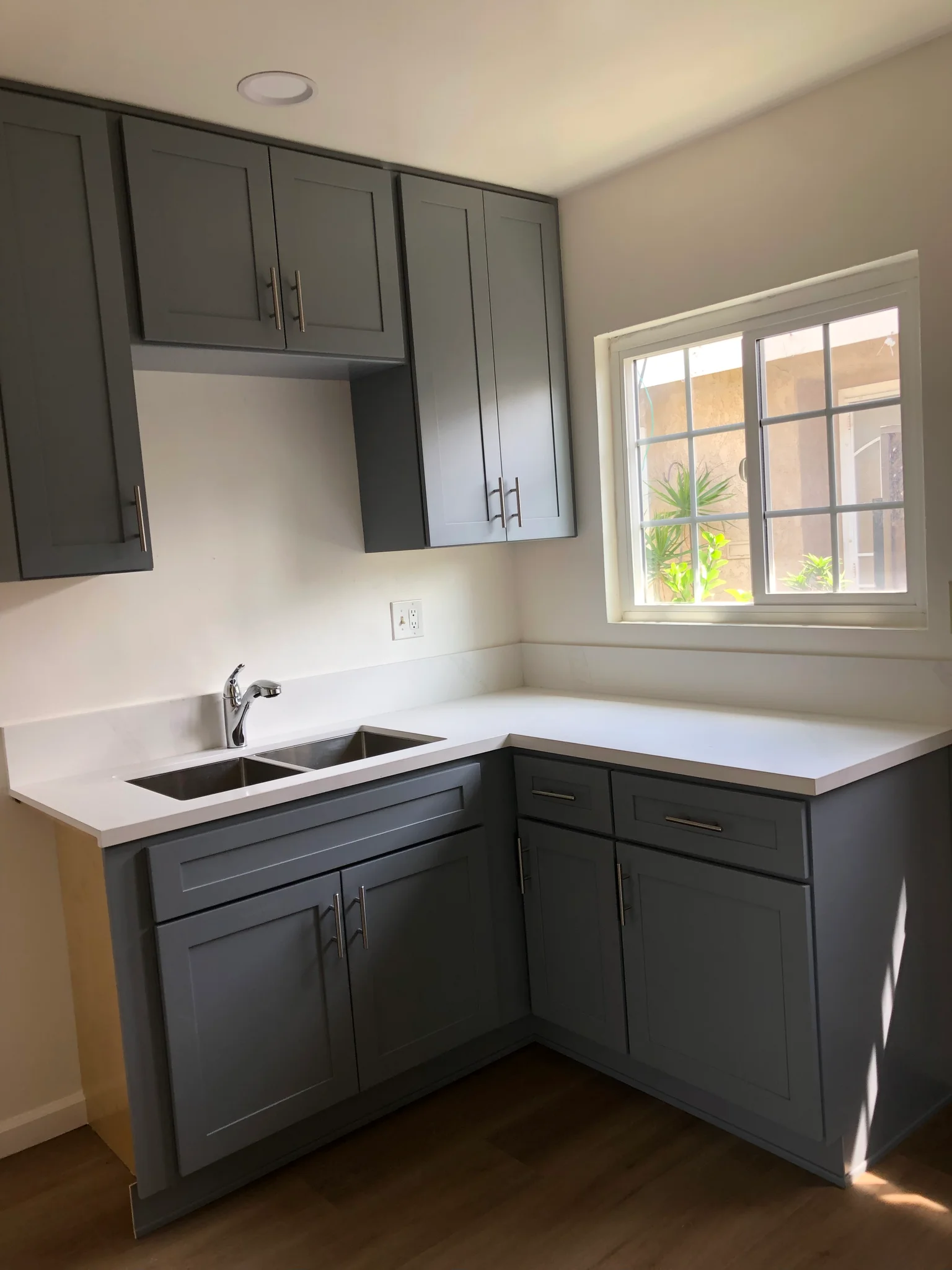 Paramount House: 13352 Downey Ave