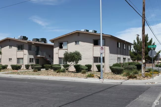 Las Vegas Apartment: 1536 N 22nd St