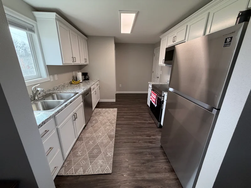 Otis Orchards House: 20422 E Wellesley Ave