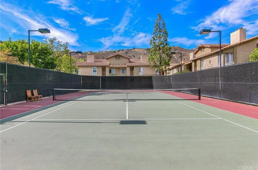 yorba linda Condo: 5350 silver canyon road