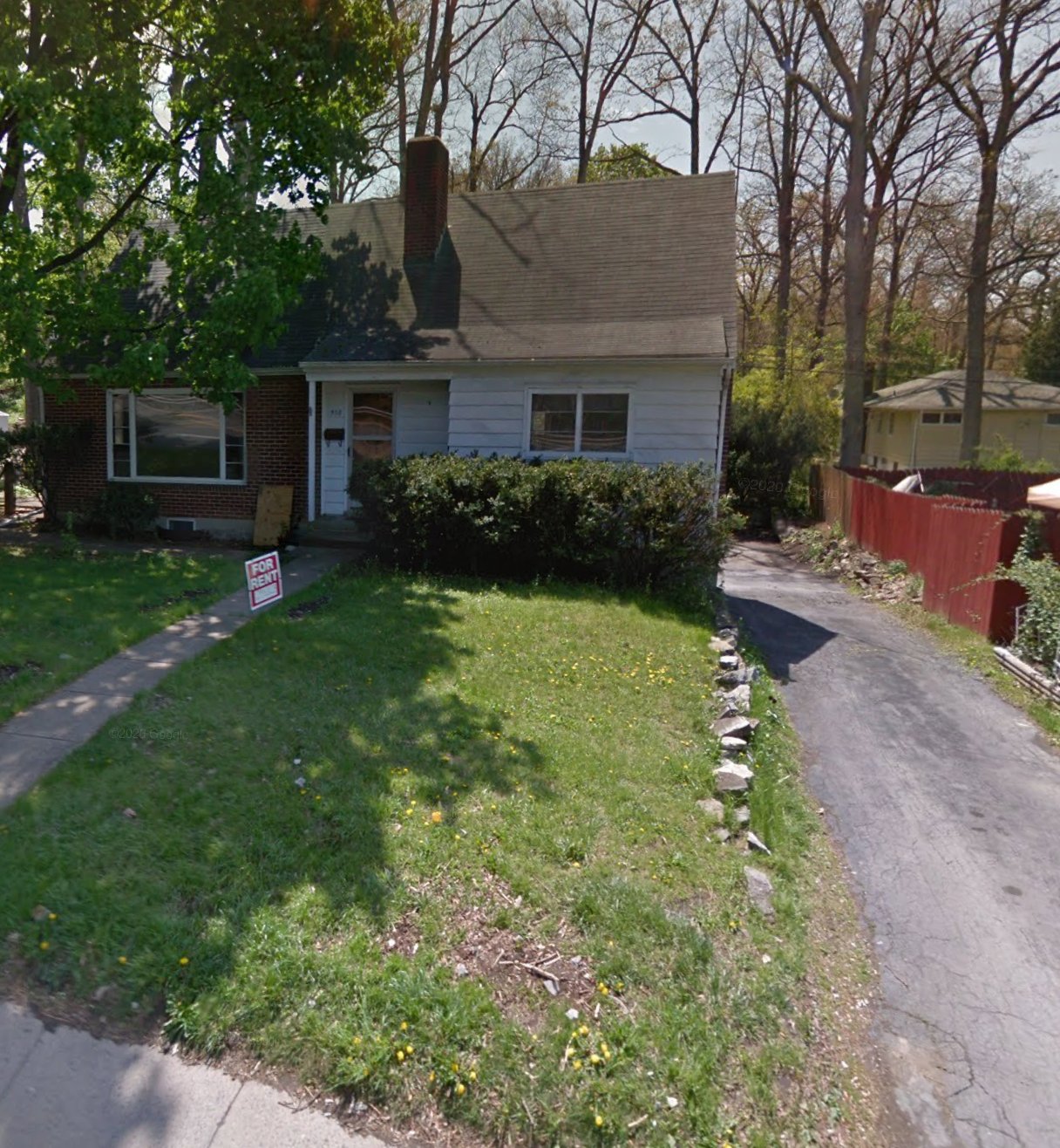 State College House: 930 N Atherton St