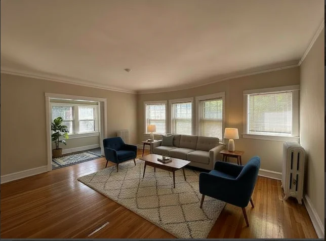 Milwaukee Apartment: 2534 N Prospect