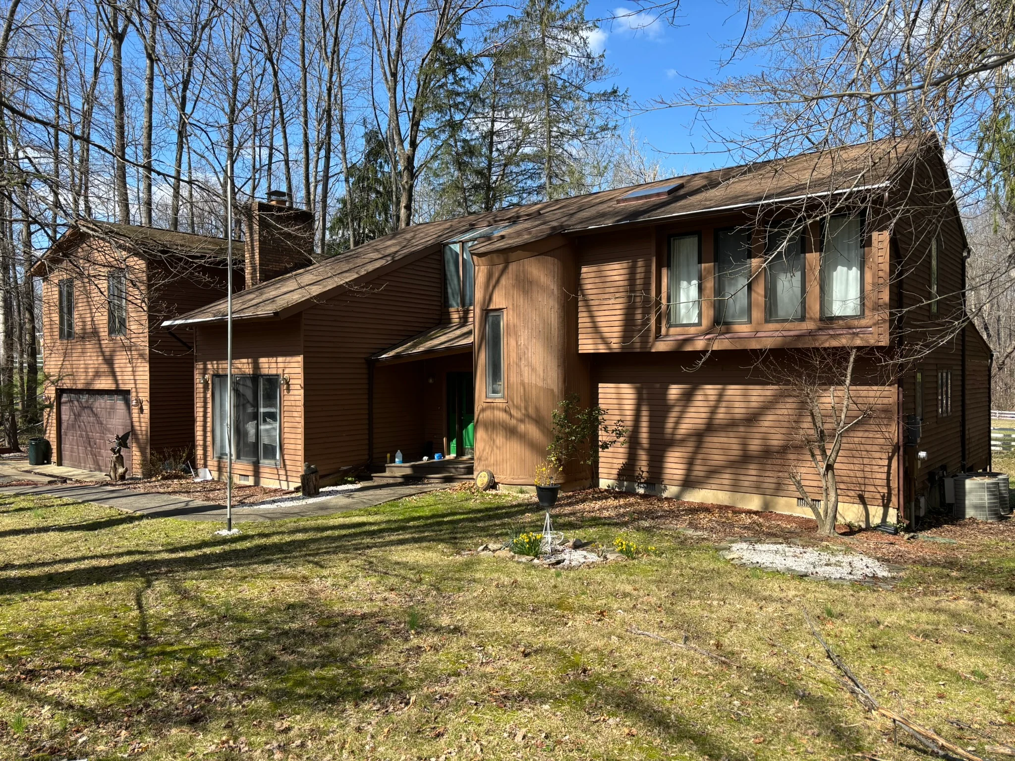 Edgewater House: 3860 Muddy Creek Rd