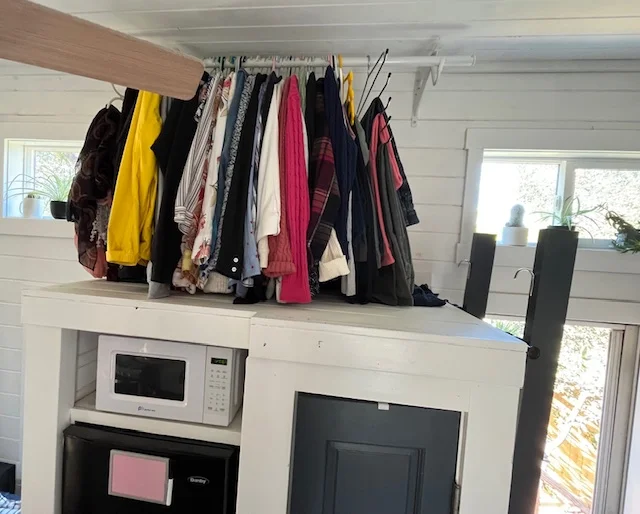 escondido House: 1458 via rancho Parkway