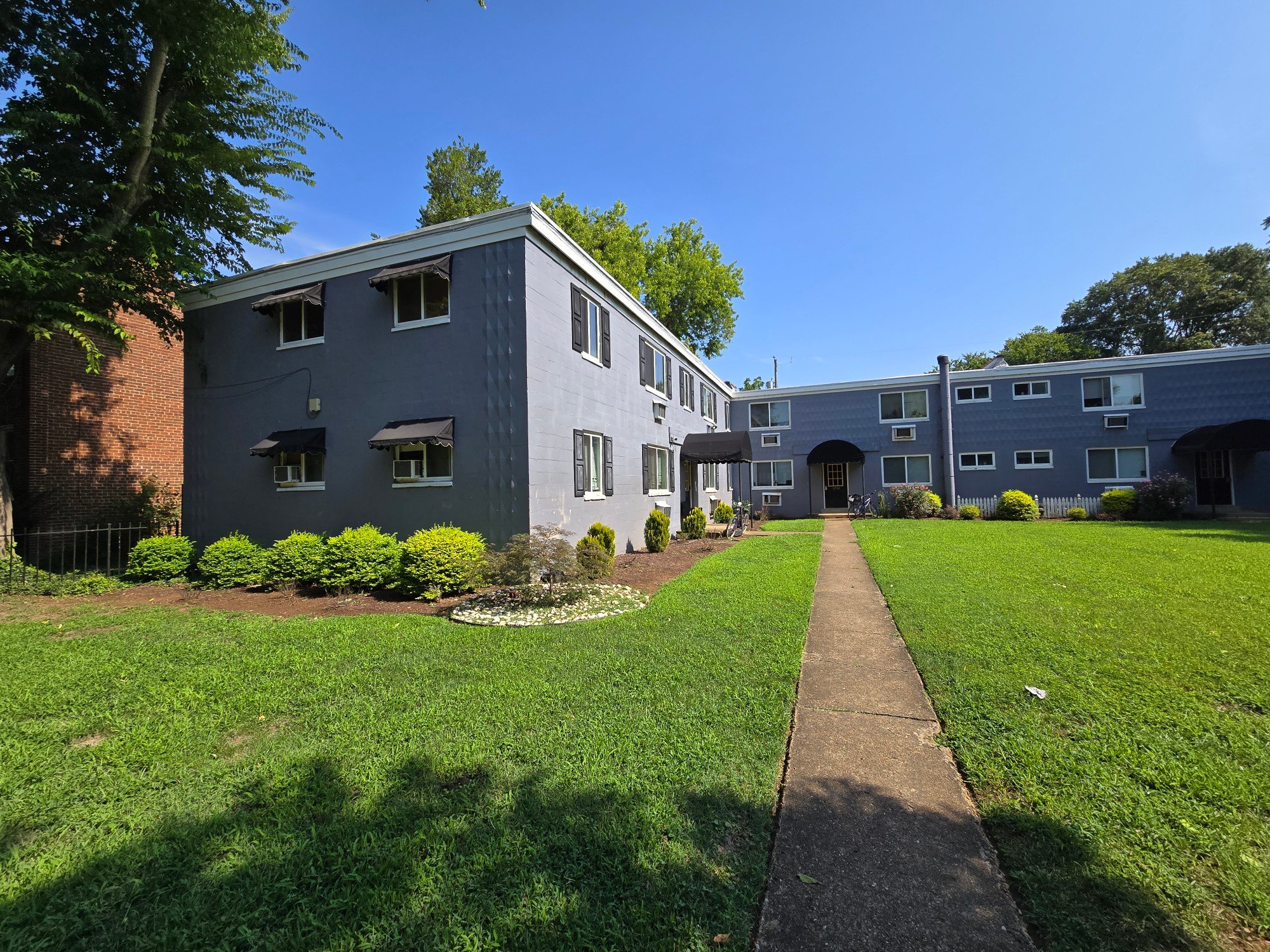 Richmond Multiplex: 3212 Ellwood Ave