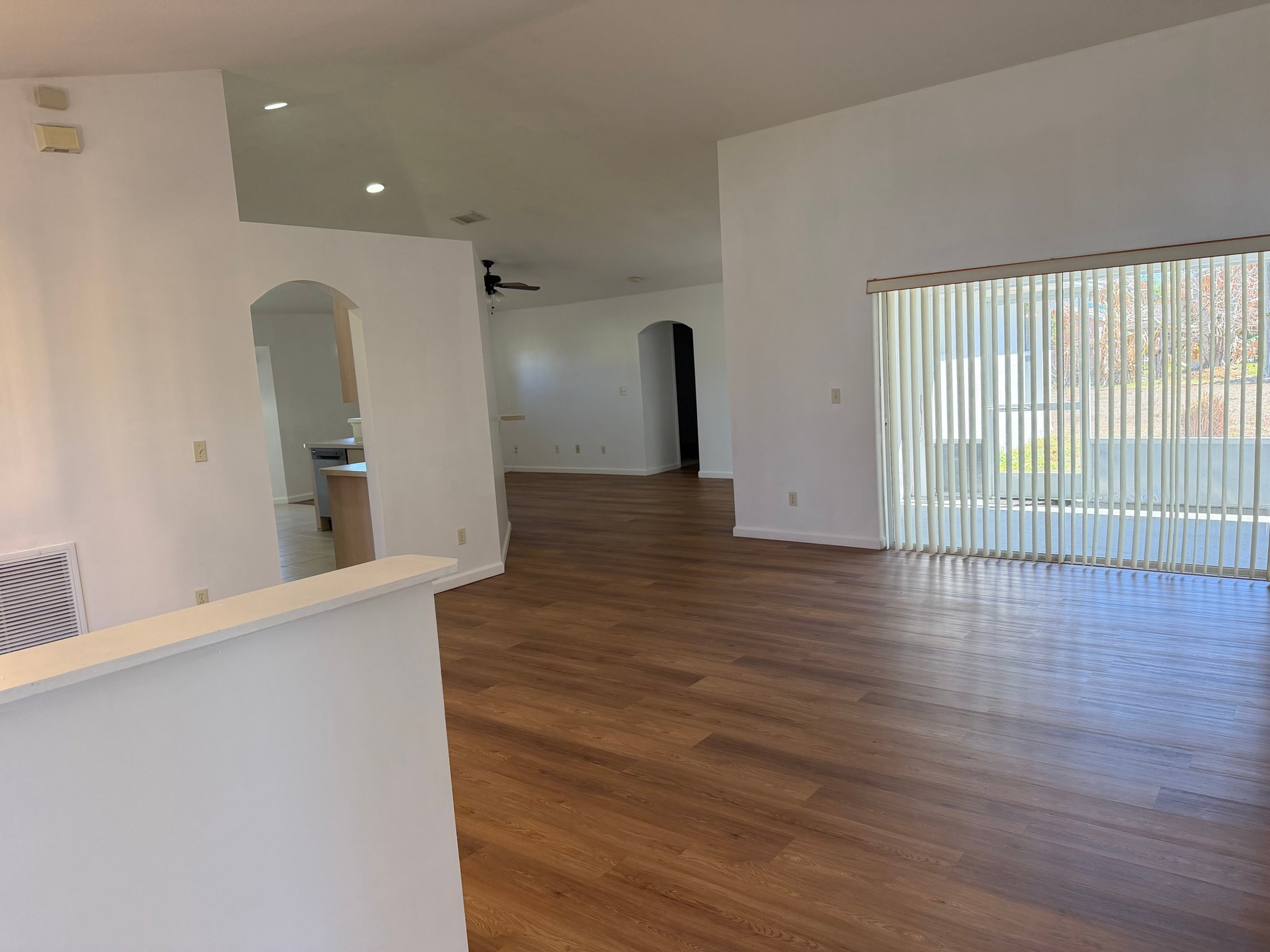 PORT ST LUCIE House: 137 SW MEADE CIRCLE