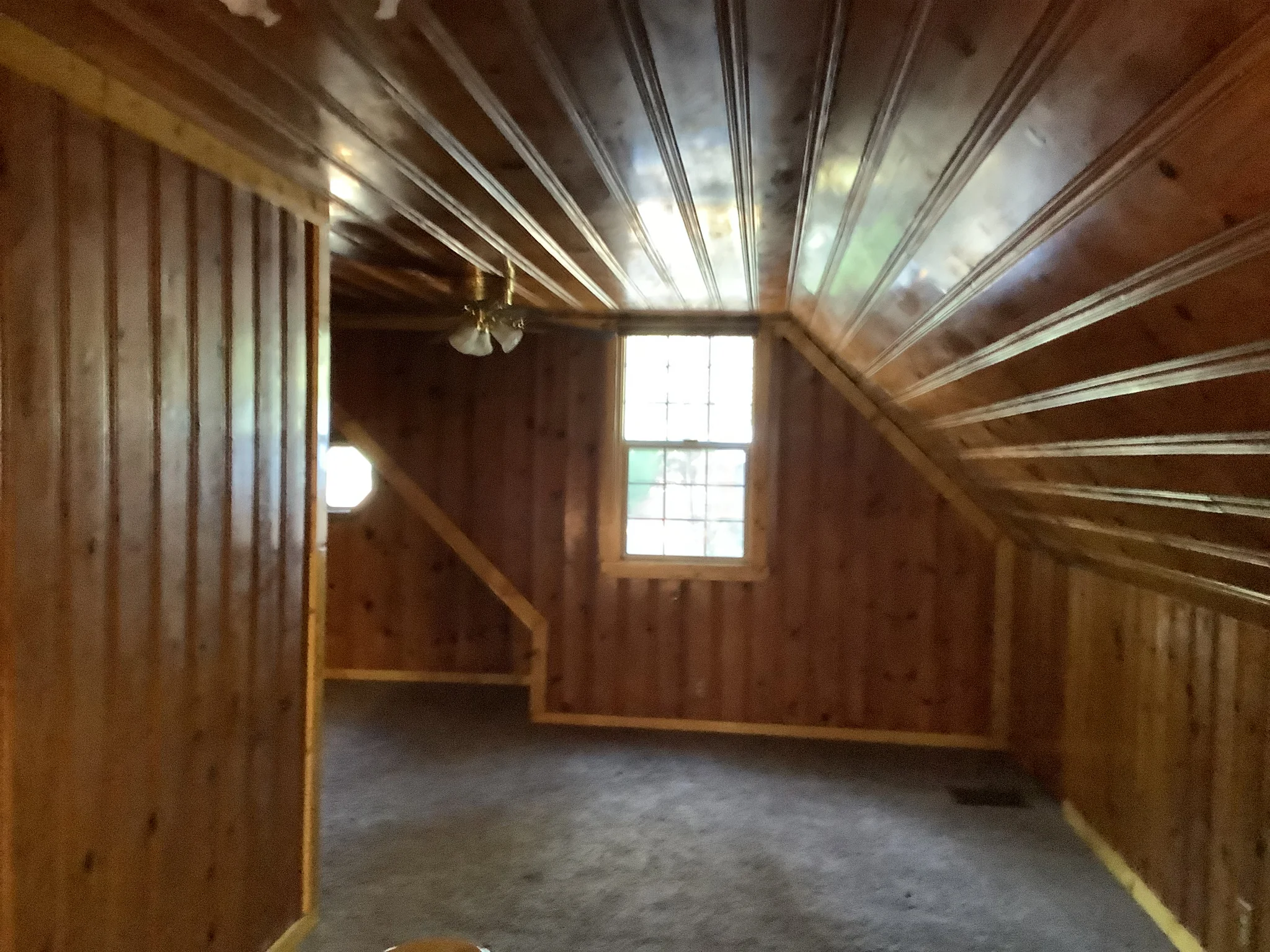 Big Bear City House: 805 Sugarloaf Blvd