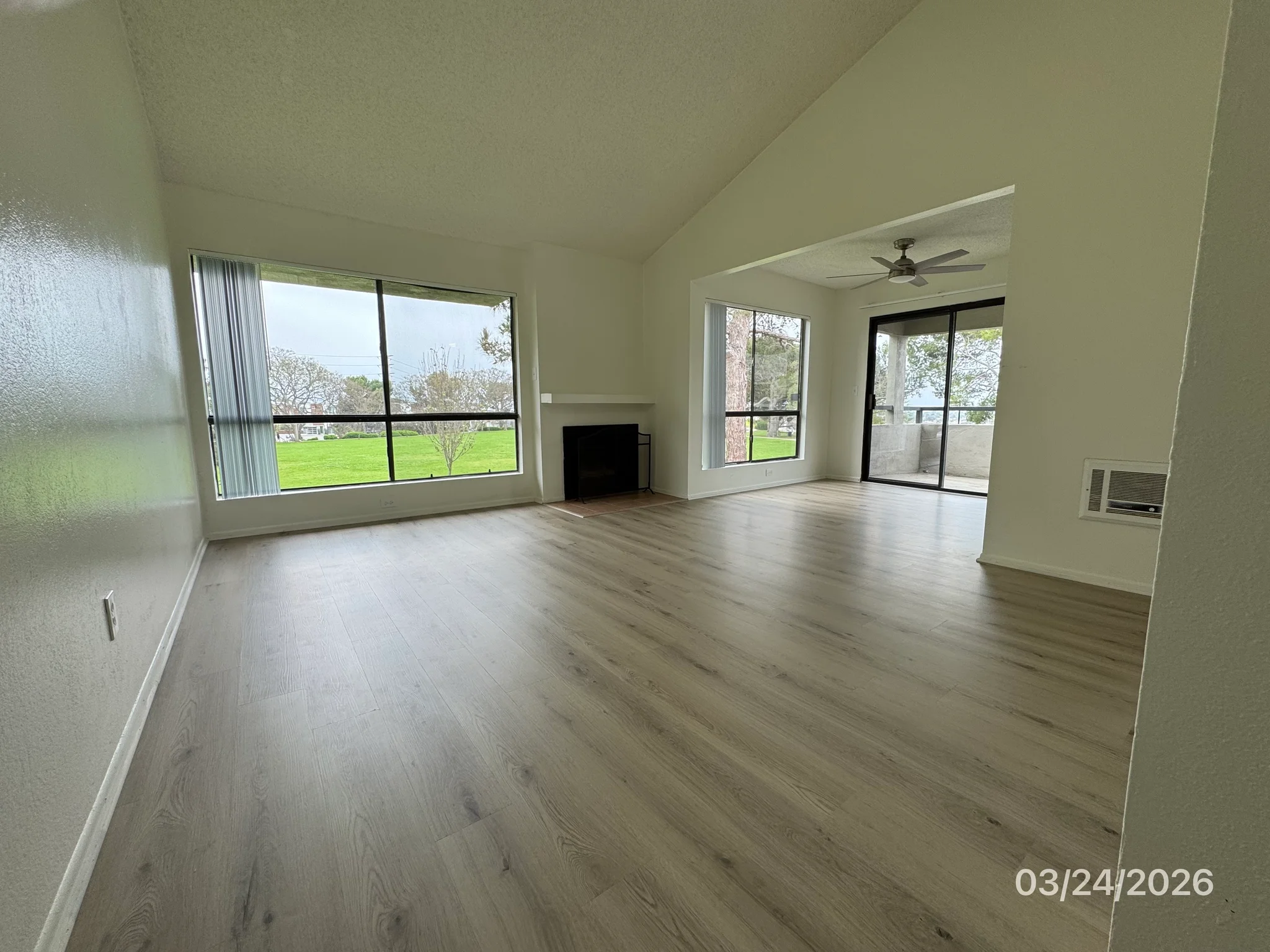 Costa Mesa Apartment: 2151 Pacific Ave A-206