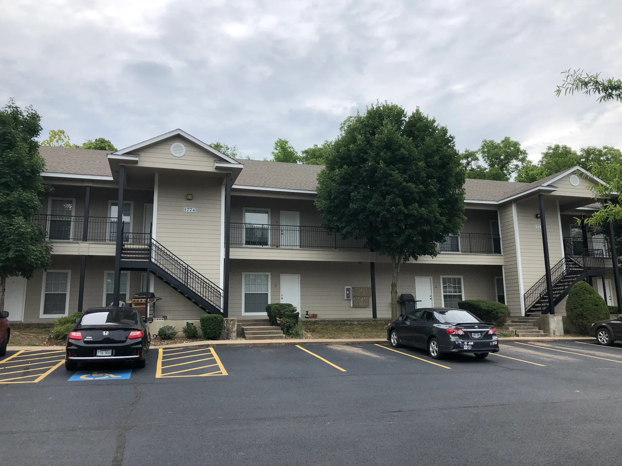 Fayetteville Apartment: 1774 N Gregg Ave