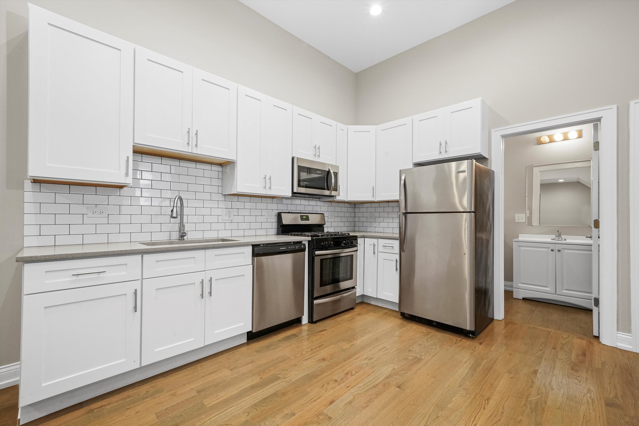 Chicago Apartment: 1946 S. Racine