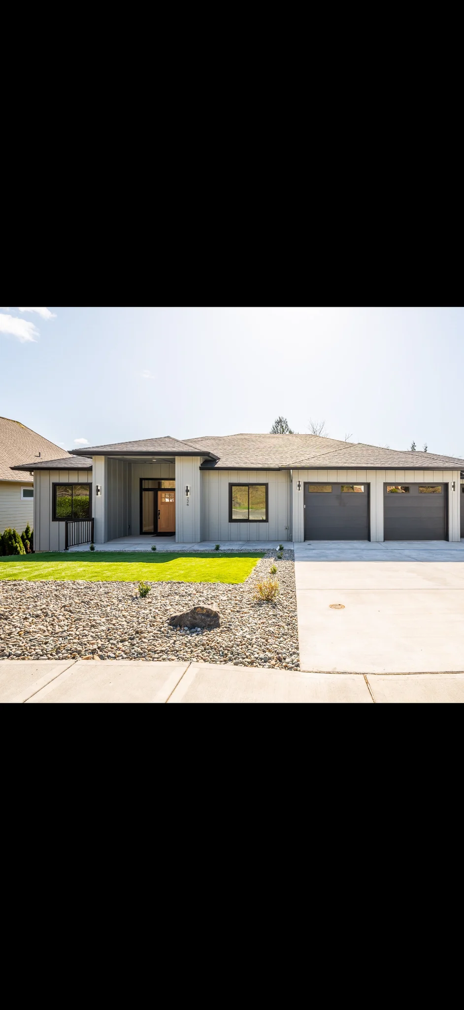 Longview House: 226 Curtis Dr