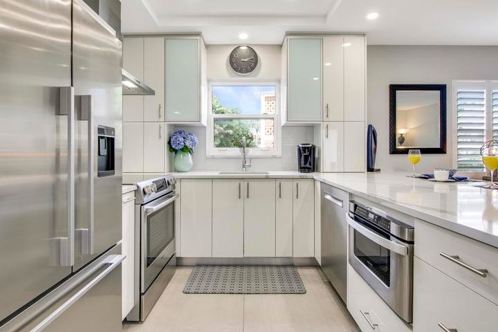 Delray Beach Condo: 100 Venetian Drive 2