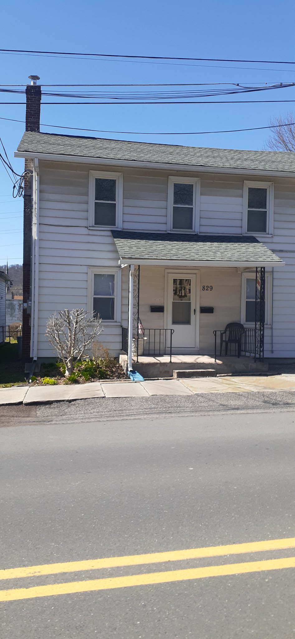 Danville Multiplex: 829 Railroad St, unit 201